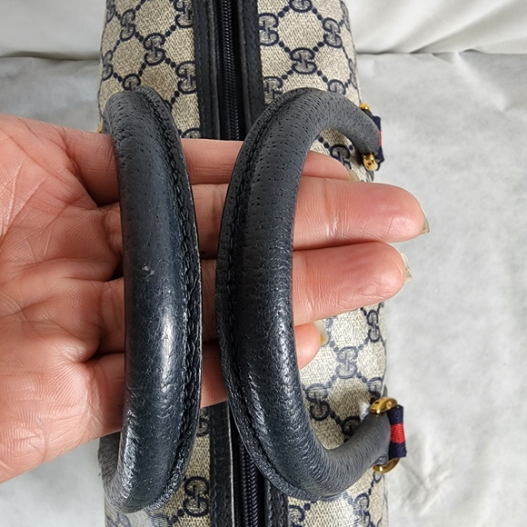 GUCCI GG Supreme Vintage Boston Bag - Picture 10 of 15